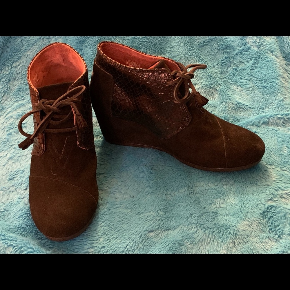 Toms Desert Wedge Black Serpentine Wmn Size 9.5